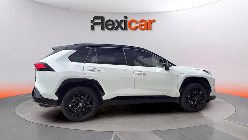 Usado Toyota RAV4 Hybrid Style 218 CV (160 kW) 2021 Blanco SUV