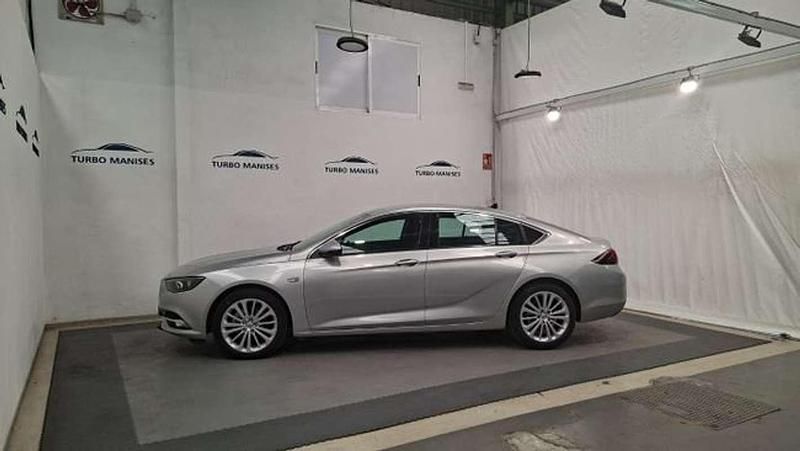 Usado Opel Insignia Innovation 166 CV (122 kW) 2020 Gris Berlina