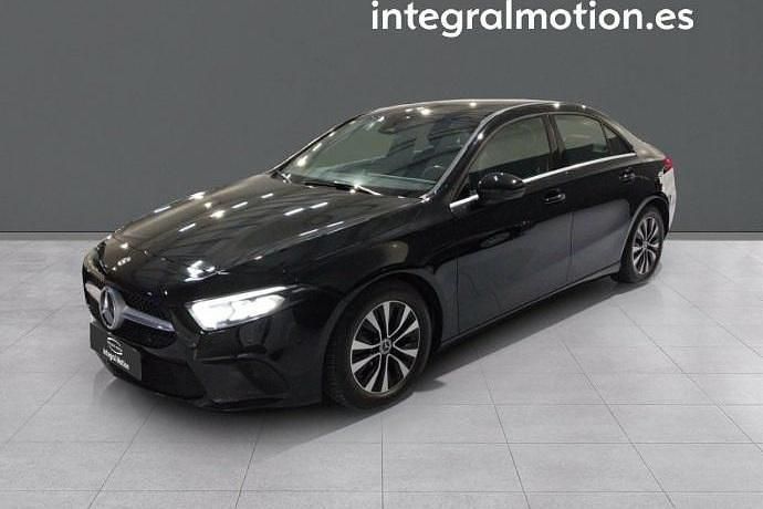 Usado Mercedes A180 115 CV (84 kW) 2020 Berlina
