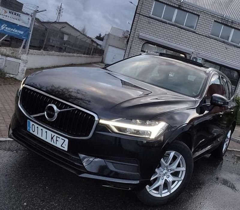 Usado Volvo XC60 Momentum 190 CV (139 kW) 2018 Negro SUV