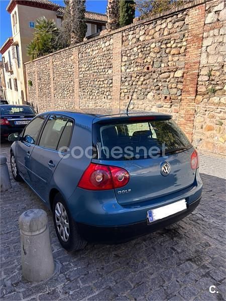 Usado VW Golf IV Trendline 115 CV (84 kW) 2006 Azul Berlina