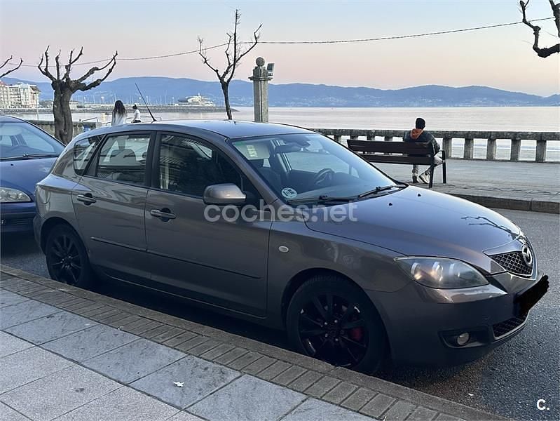 Usado Mazda 3 Sportive 109 CV (80 kW) 2006 Gris / plata Berlina
