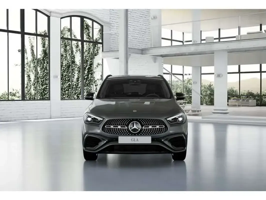 Usado Mercedes GLA220 190 CV (139 kW) 2025 Gris SUV