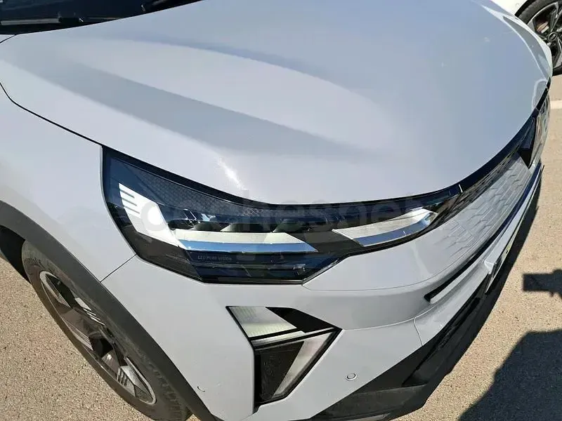 Usado Renault Symbioz Techno 145 CV (106 kW) 2025 Gris / plata SUV
