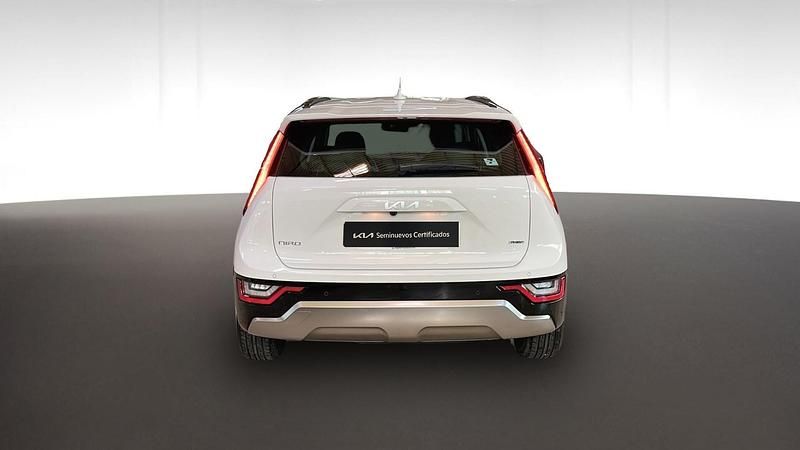 Usado Kia Niro 138 CV (101 kW) 2025 Blanco SUV