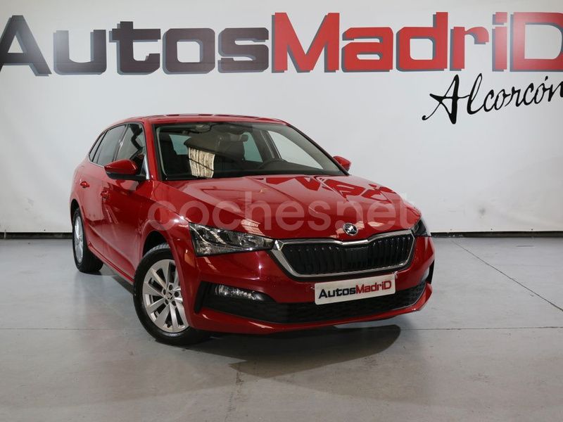 Rojo Usado 2023 Skoda Scala Utilitario | 16.990 € (Super precio) - Imagen 1/4