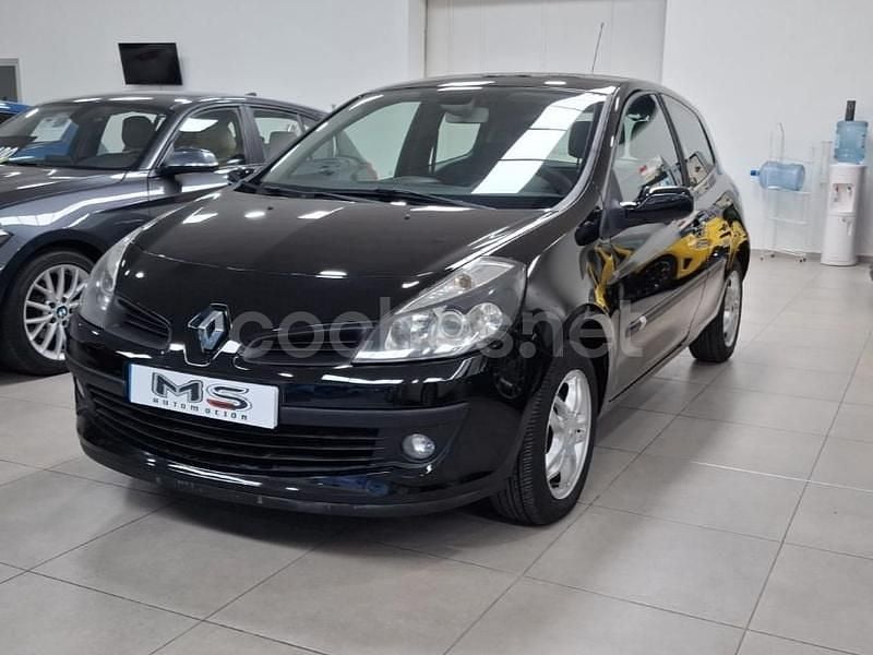 Negro Usado 2007 Renault Clio II Authentique Berlina | 4400 € (Precio justo) - Imagen 1/4