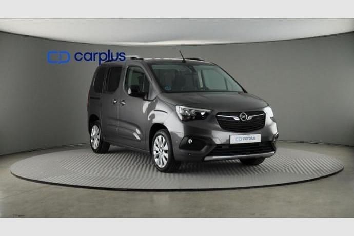 Usado Opel Combo Elegance 130 CV (95 kW) 2022 Monovolumen