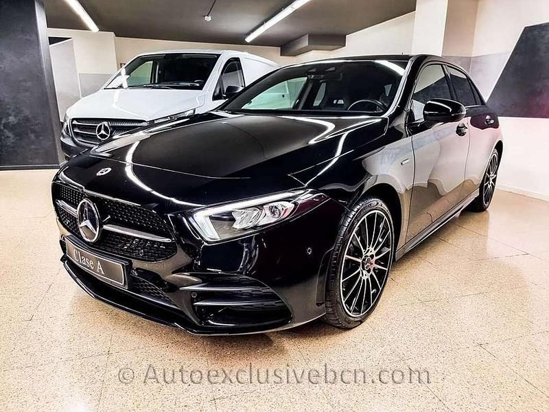 Usado Mercedes A250 218 CV (160 kW) 2023 Negro Utilitario
