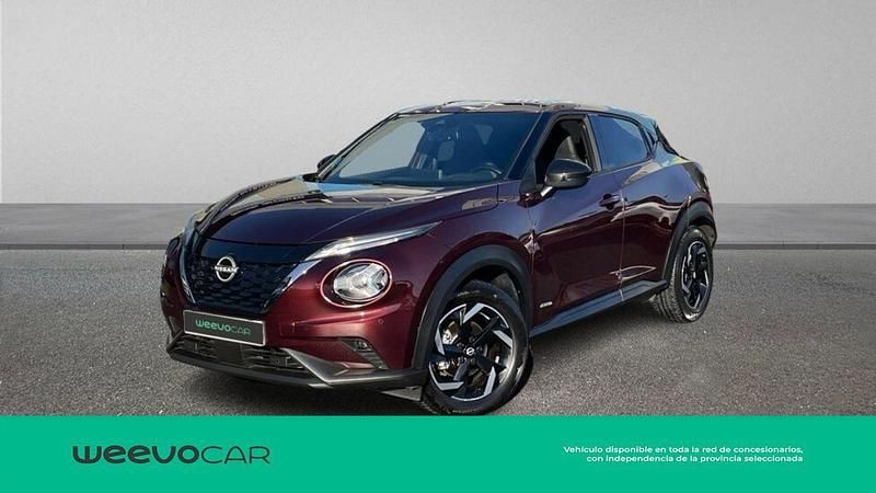 Usado Nissan Juke N-Connecta 143 CV (105 kW) 2023 Granate SUV