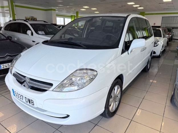 Blanco Usado 2006 Citroën C8 Monovolumen | 5490 € - Imagen 1/4
