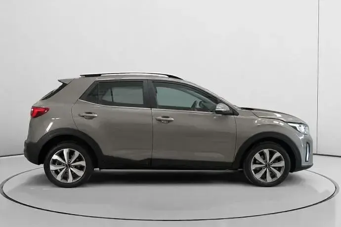 Usado Kia Stonic 120 CV (88 kW) 2022 SUV