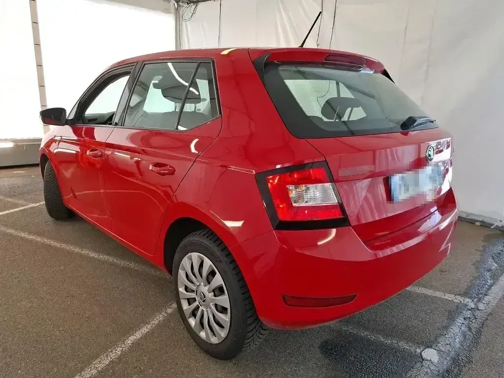 Usado Skoda Fabia Ambition 110 CV (80 kW) 2020 Rojo Utilitario