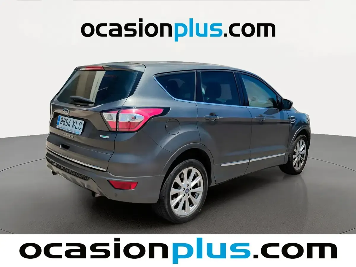 Usado Ford Kuga Vignale 180 CV (132 kW) 2018 Gris SUV