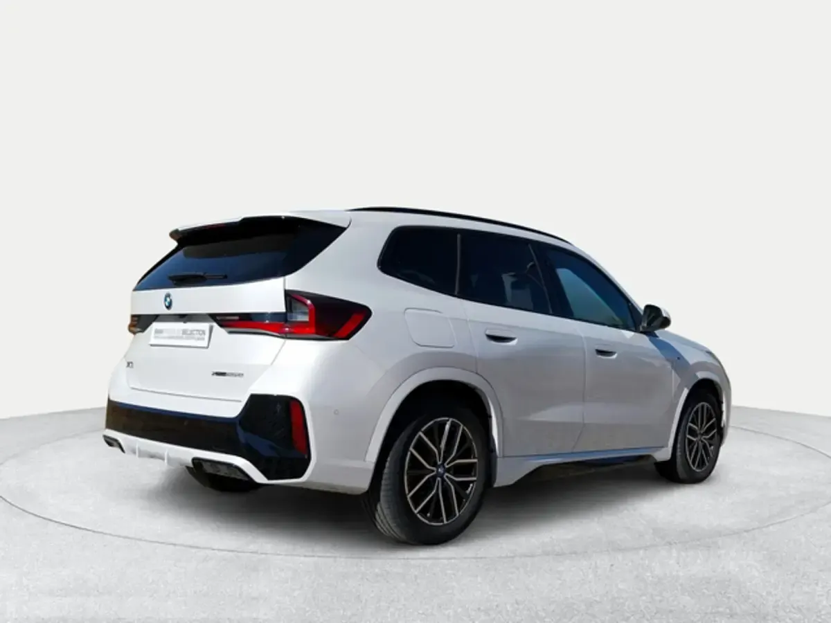 Usado BMW X1 Comfort Edition 245 CV (180 kW) 2025 Blanco SUV