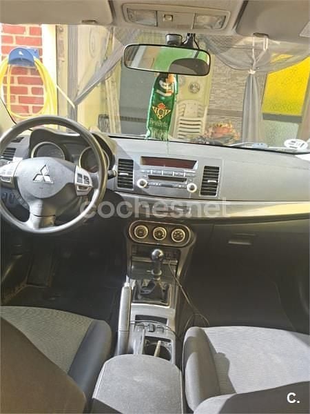 Usado Mitsubishi Lancer Sportback Motion 140 CV (102 kW) 2009 Rojo Berlina