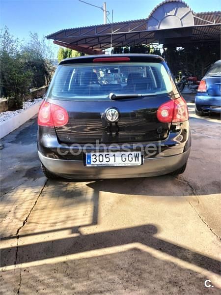 Usado VW Golf V GT 105 CV (77 kW) 2007 Negro Berlina