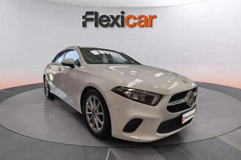 Blanco Usado 2019 Mercedes A200 Utilitario | 21.470 € (Buen precio) - Imagen 1/4