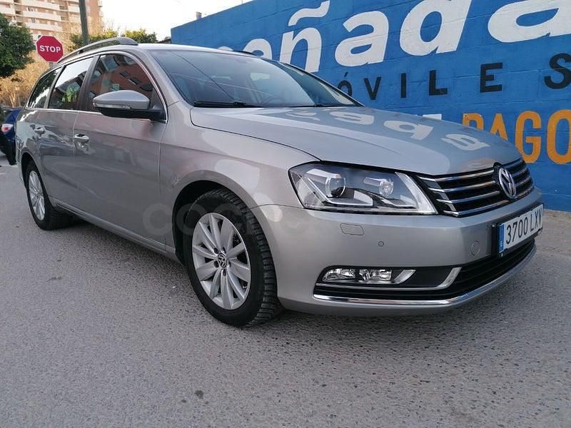Usado VW Passat Advance 150 CV (110 kW) 2015 Gris / plata Familiar
