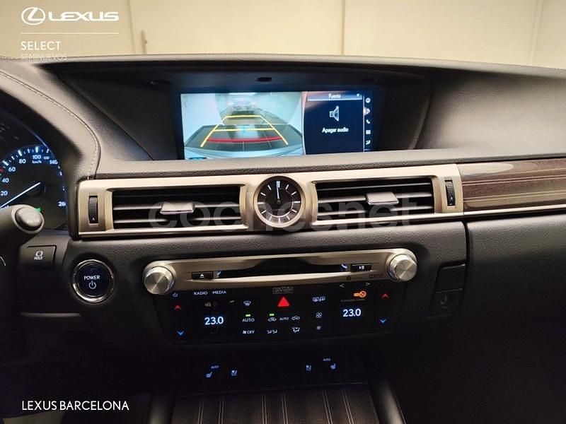 Usado Lexus GS300h Luxury Line 223 CV (164 kW) 2017 Gris / plata Berlina