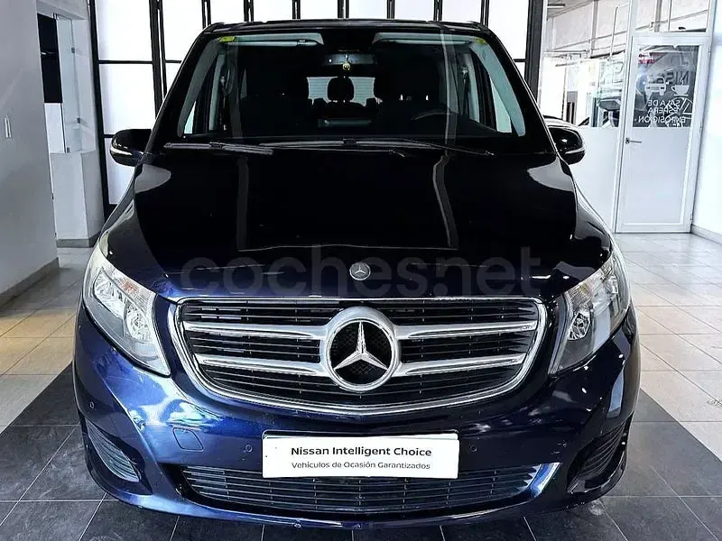 Usado Mercedes V220 163 CV (119 kW) 2016 Azul Monovolumen
