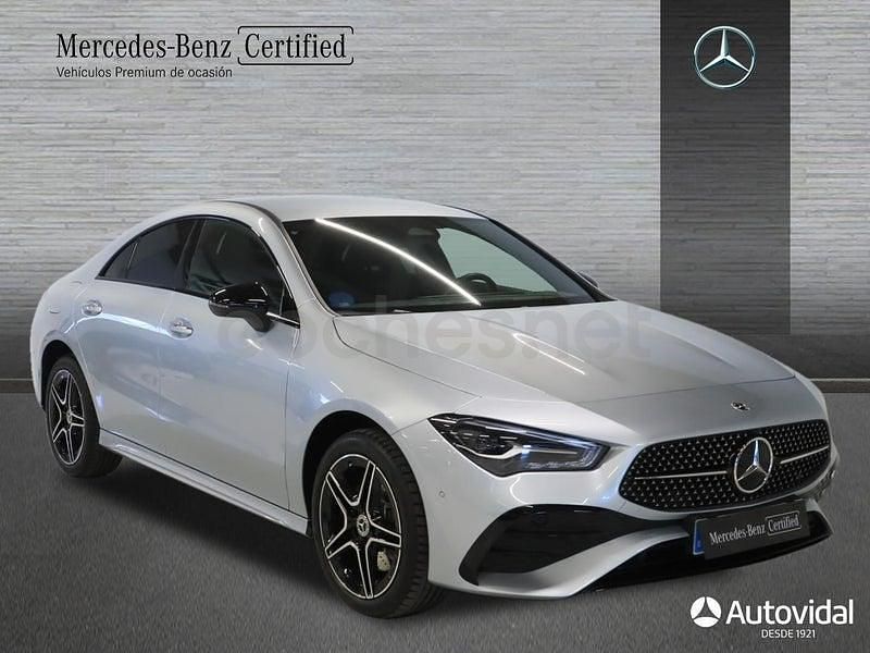 Usado Mercedes CLA250e AMG line 218 CV (160 kW) 2024 Plata hightech Berlina