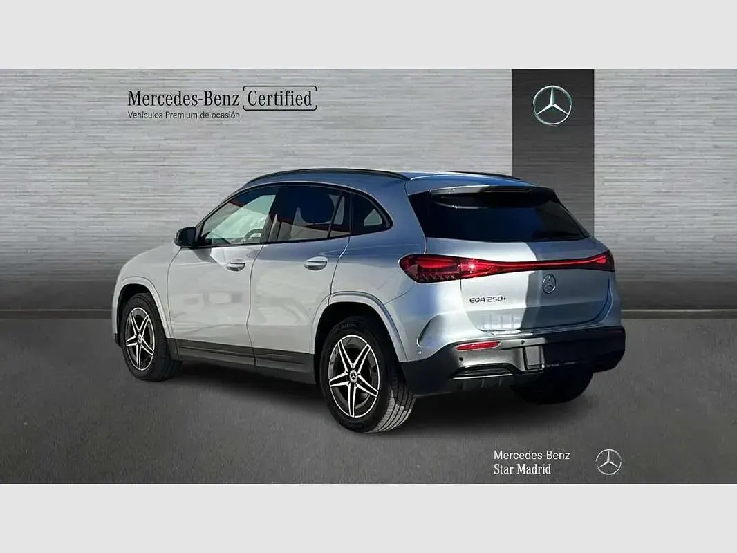 Usado Mercedes EQA250+ 139 kW (190 CV) 2025 Plateado SUV