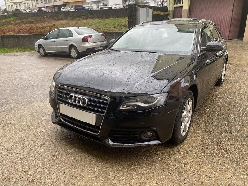 Usado Audi A4 143 CV (105 kW) 2010 Negro Familiar