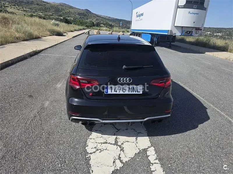 Usado Audi S3 300 CV (220 kW) 2014 Negro Berlina
