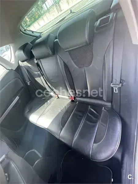 Usado Seat Leon Sport 160 CV (117 kW) 2009 Blanco Utilitario
