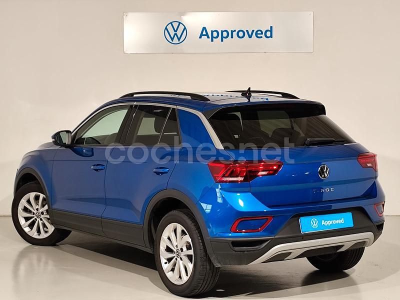 Usado VW T-Roc Life 150 CV (110 kW) 2024 Azul SUV