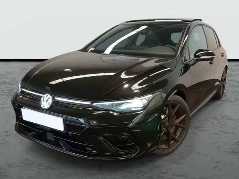 Negro granadilla metalizado Nuevo 2025 VW Golf VIII Black Edition Utilitario | 59.990 € - Imagen 1/4