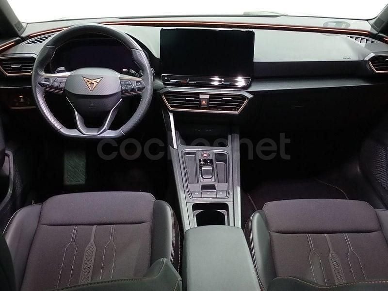 Usado Cupra Leon 150 CV (110 kW) 2023 Gris / plata Berlina