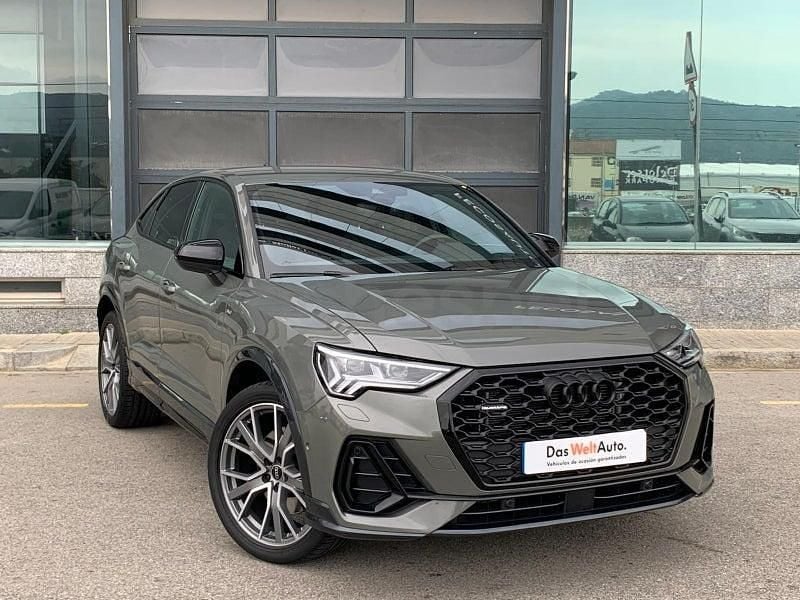 Usado Audi Q3 Sportback Ambiente 200 CV (147 kW) 2021 Gris / plata SUV
