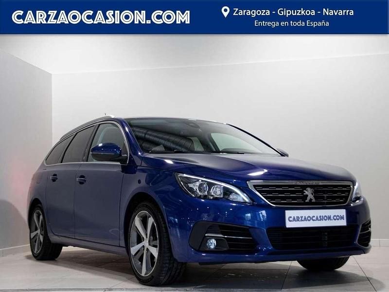 Usado Peugeot 308 SW Allure 131 CV (96 kW) 2019 Azul Familiar