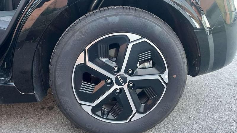 Negro Usado 2024 Kia Niro SUV | 26.900 € (Un poco caro) - Imagen 1/4