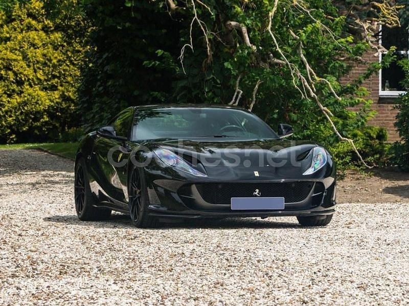 Negro Usado 2018 Ferrari 812 Coupe | 335.000 € - Imagen 1/4