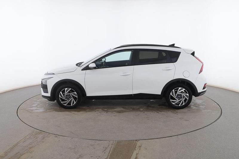 Usado Hyundai Bayon Style 120 CV (88 kW) 2024 Blanco SUV