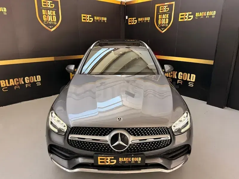 Usado Mercedes GLC300 333 CV (244 kW) 2022 Gris / plata SUV