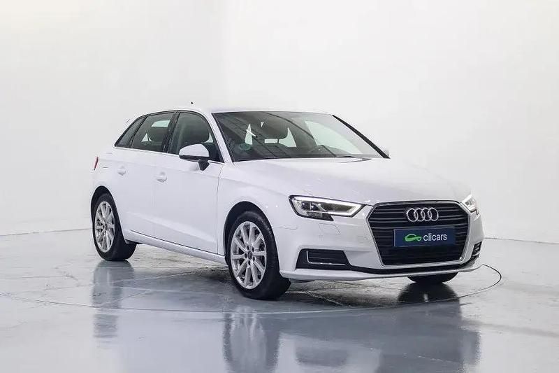 Käytetty Audi A3 Design 150 HP (110 kW) 2019 Valkoinen Sedan