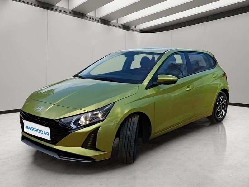 Verde Usado 2024 Hyundai i20 | 18.290 € (Precio justo) - Imagen 1/4
