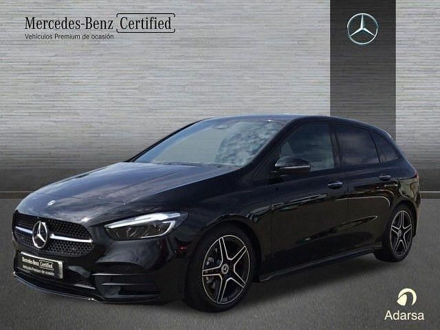 Usado Mercedes B200 AMG line 150 CV (110 kW) 2024 Negro Monovolumen