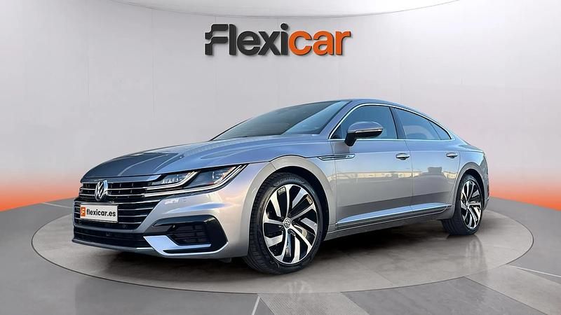 Usado VW Arteon R-line 190 CV (139 kW) 2019 Gris Coupe