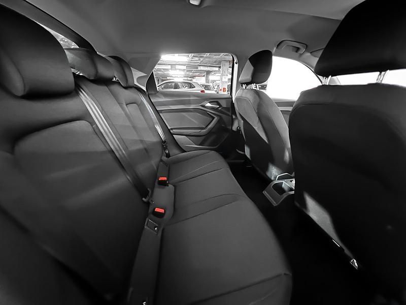 Usado Audi A1 Sportback 95 CV (69 kW) 2023 Gris flecha efecto perla Utilitario