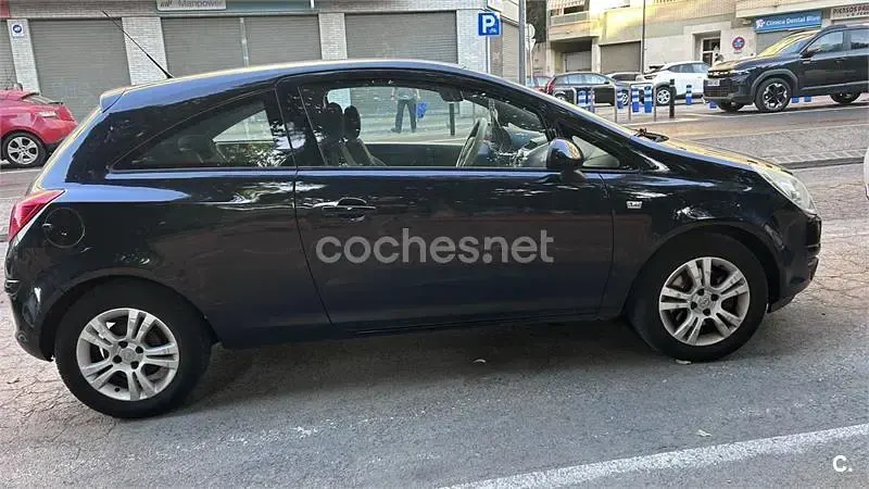 Usado Opel Corsa Sport 90 CV (66 kW) 2009 Negro Utilitario