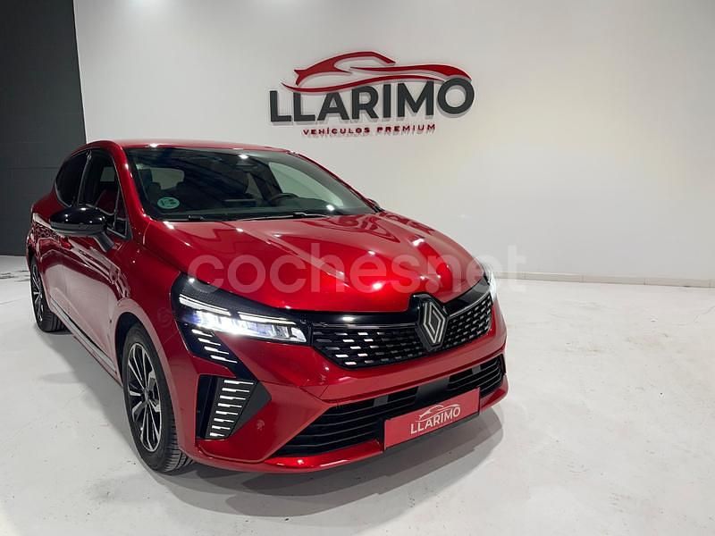 Usado Renault Clio V Techno 90 CV (66 kW) 2024 Rojo Berlina