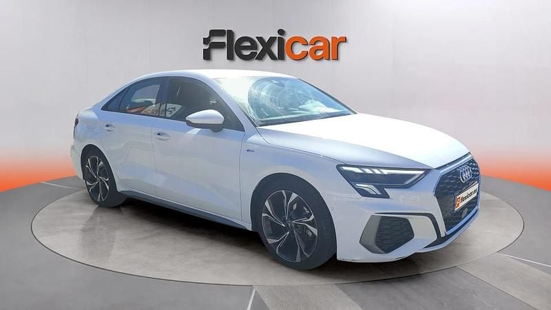 Käytetty Audi A3 Premium 150 HP (110 kW) 2022 Valkoinen Sedan