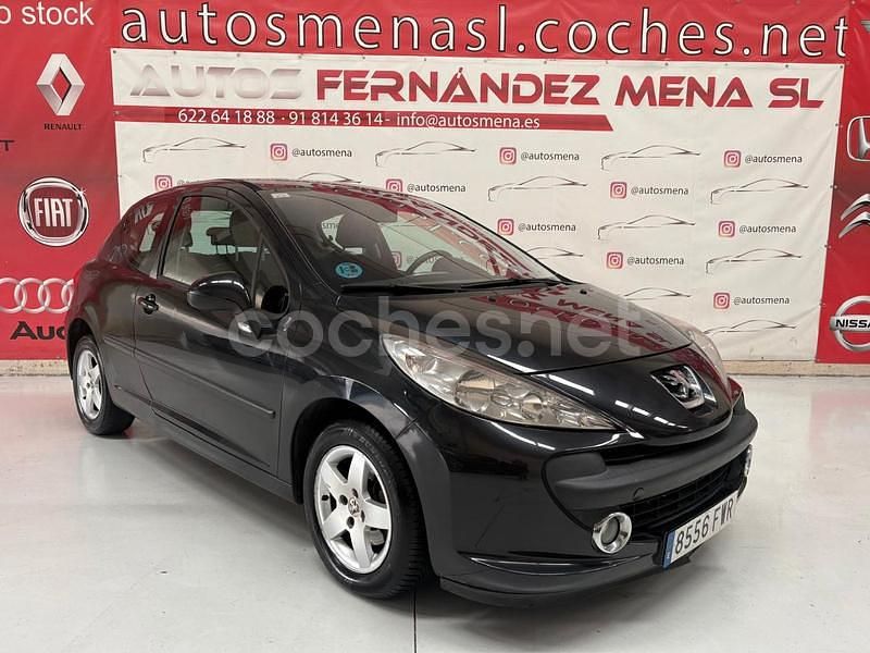 Negro Usado 2007 Peugeot 207 Sport Berlina | 4500 € (Precio justo) - Imagen 1/4