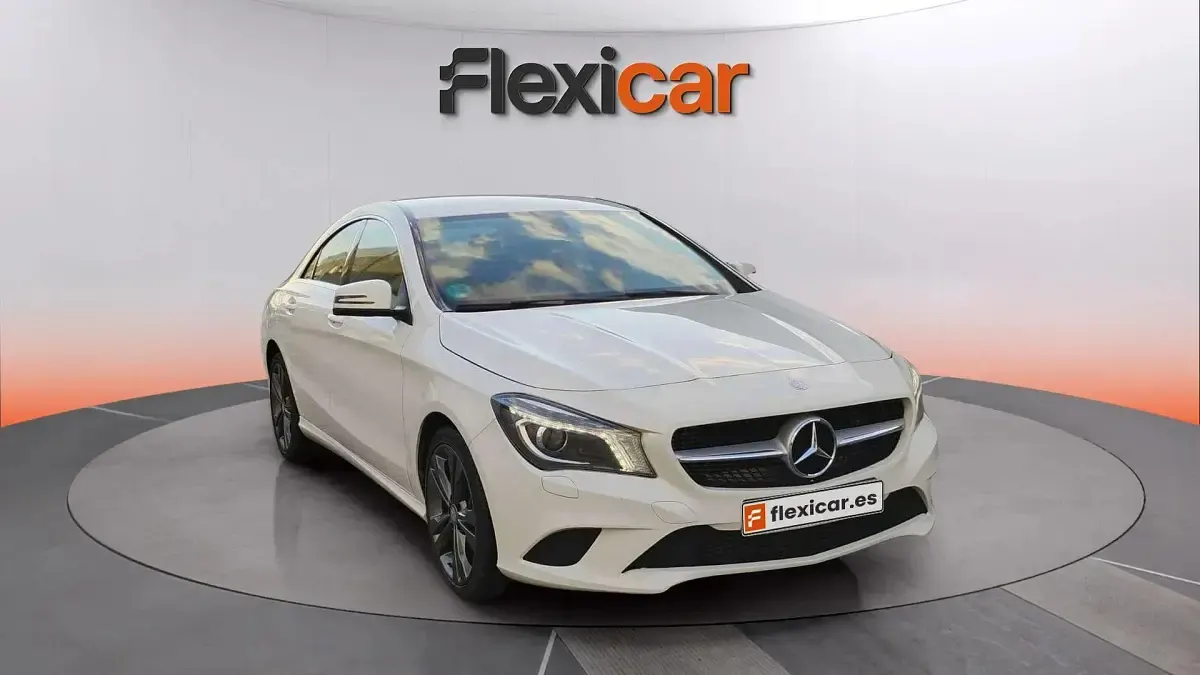 Usado Mercedes CLA200 136 HP (100 kW) 2016 Sedan