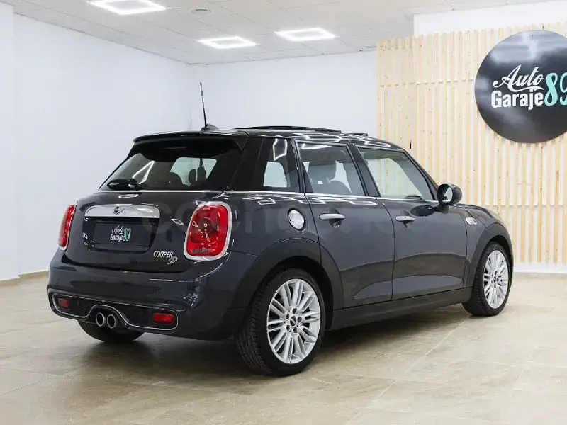 Usado Mini Cooper SD 170 CV (125 kW) 2015 Gris / plata Utilitario